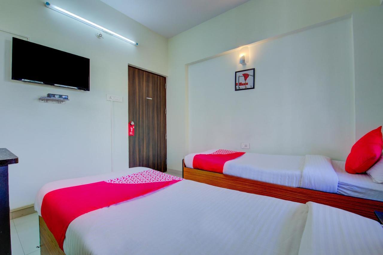 Hotel E Serai プネ エクステリア 写真